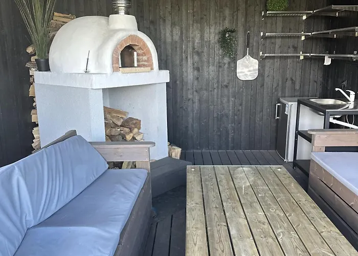 아파트 Fly&Pool Apartment